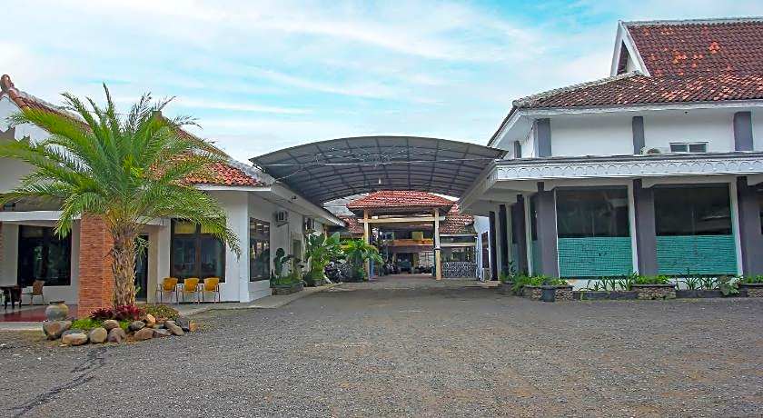 OYO 1984 Hotel Istana Family Syariah