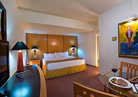 DOUBLE EXECUTIVE KING BED