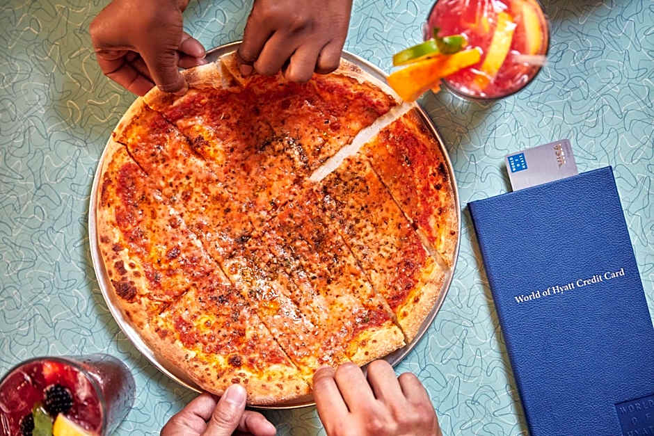 Hyatt Place Boston/Seaport District