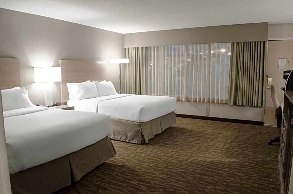 Holiday Inn Fargo, an IHG Hotel