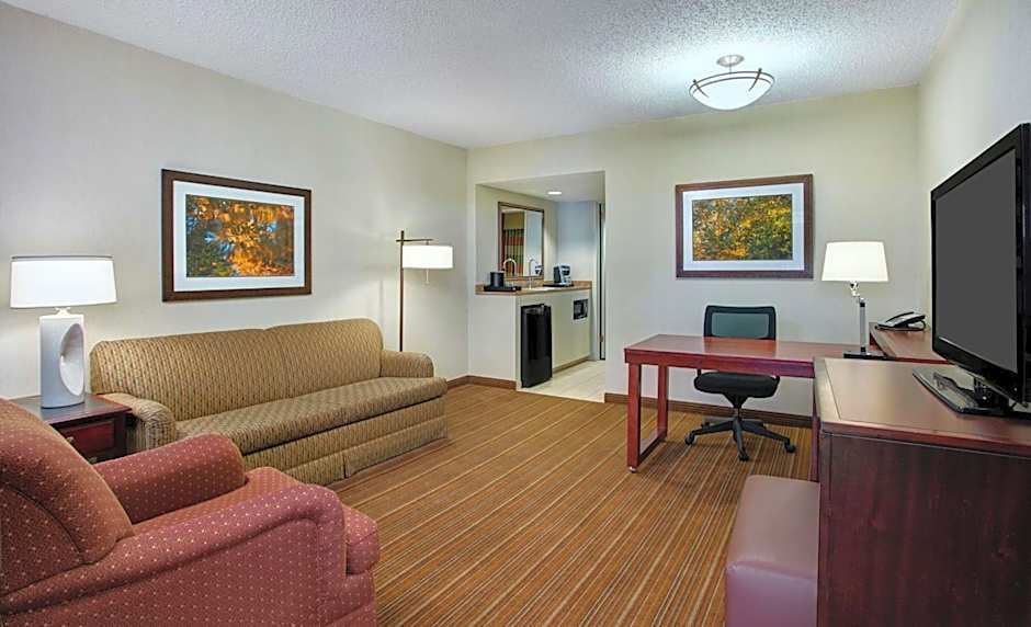 Embassy Suites By Hilton Hotel Parsippany