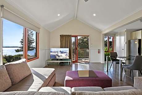 1 Bedroom Spa Room Sea Breeze