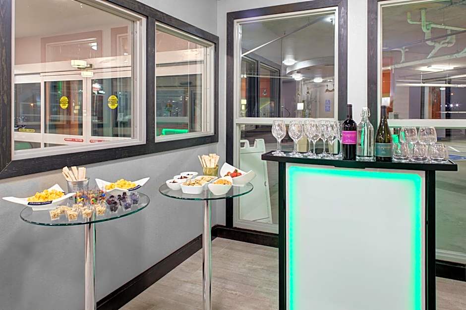 Holiday Inn Windsor - Wine Country By IHG