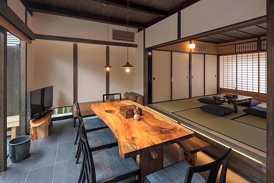 Yoitsubaki Machiya House
