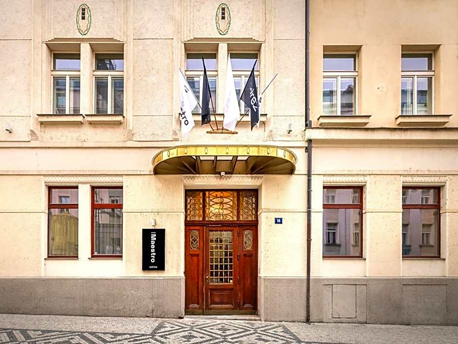 Hotel Maestro by Adrez