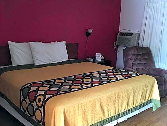 Tarragon Motel