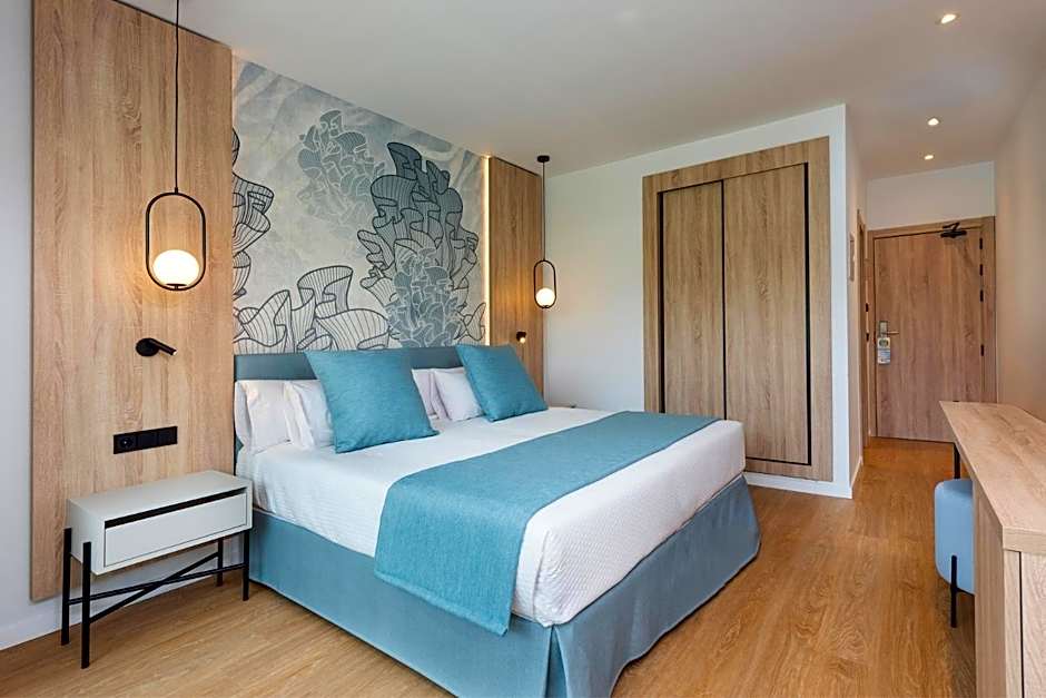 Photo 1 of 4 of Double Room for Single Use