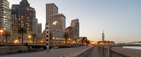 Harbor Court Hotel