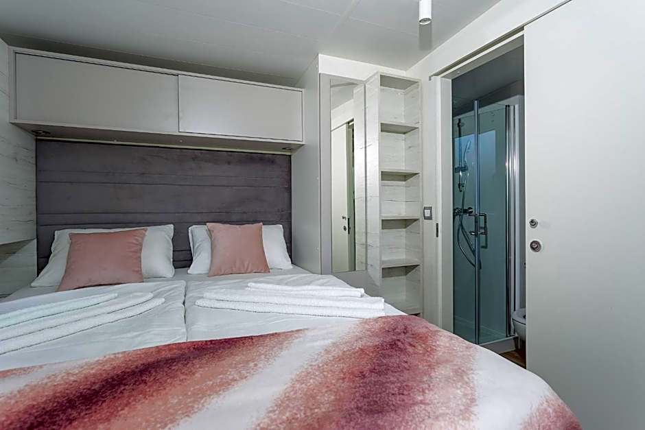 Camp Vransko lake - Mobile homes