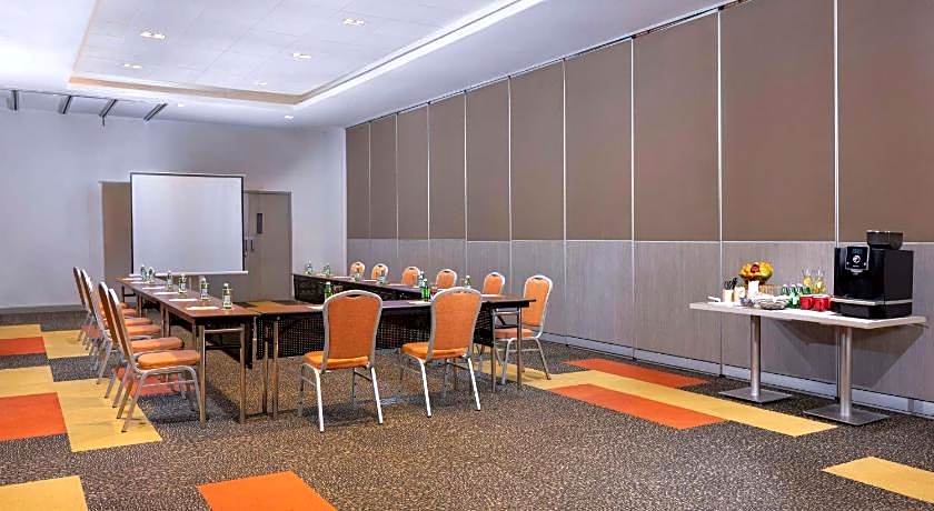 Park Inn by Radisson Iloilo