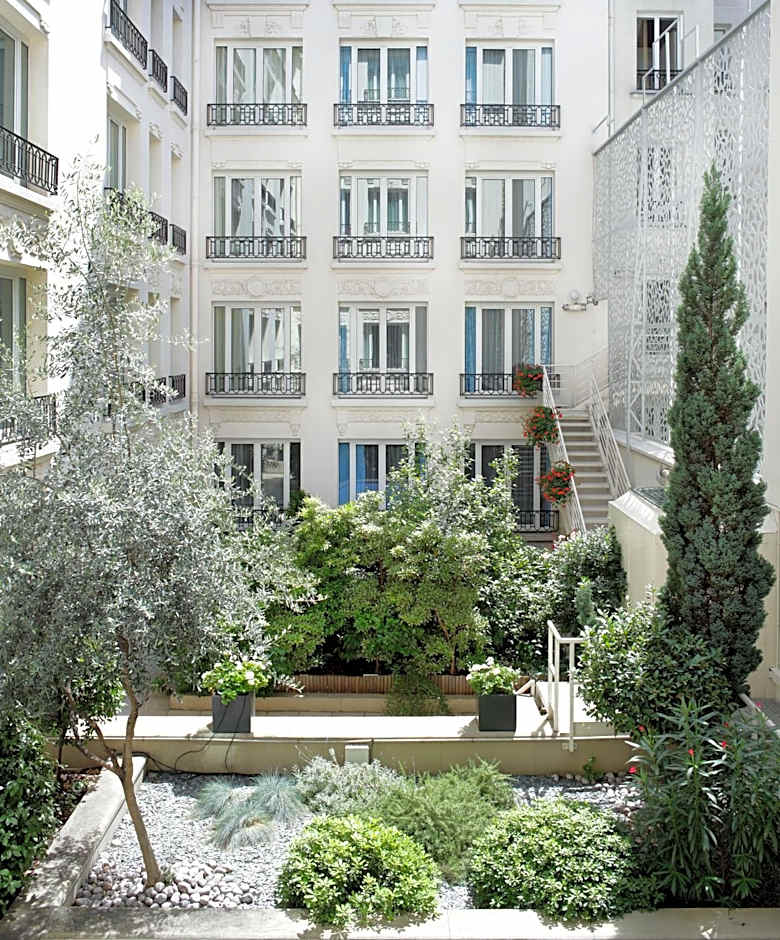 Rochester Champs-Elysees Hotel