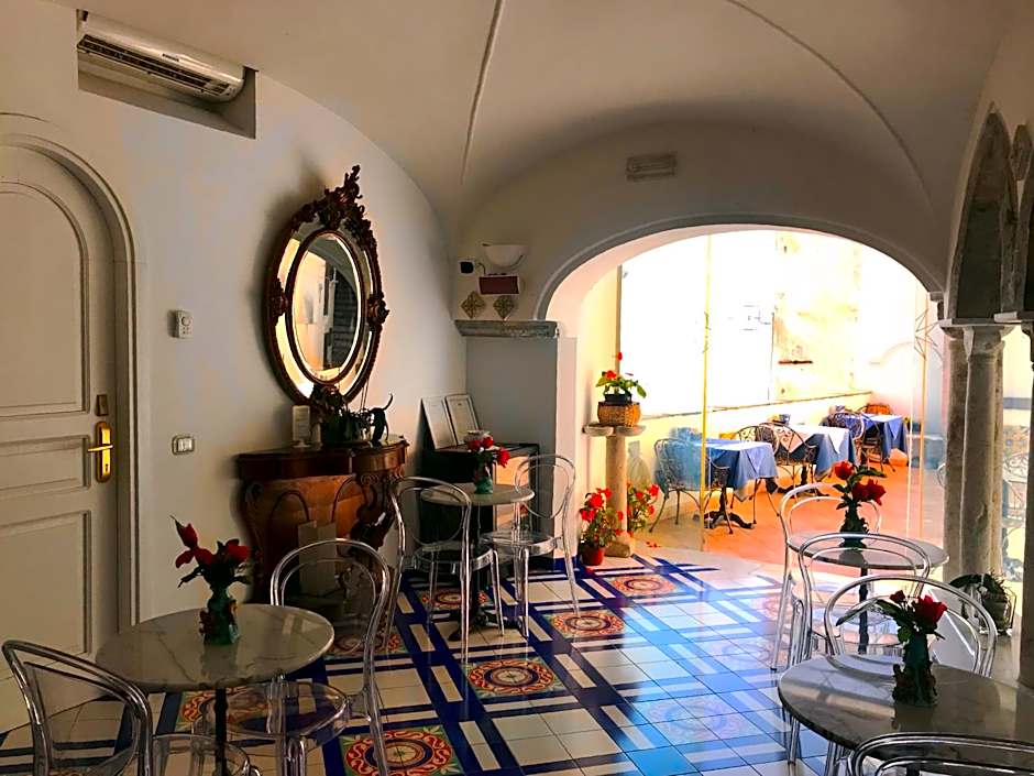 Hotel Croce Di Amalfi