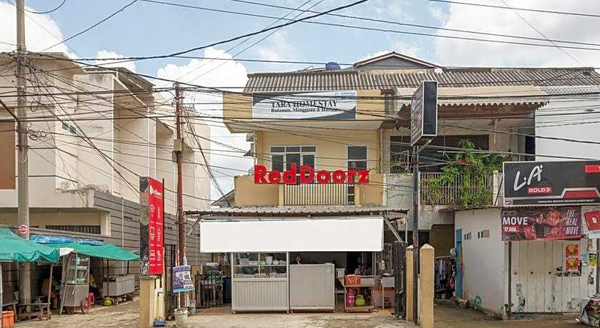 RedDoorz @ Tara Homestay Palembang