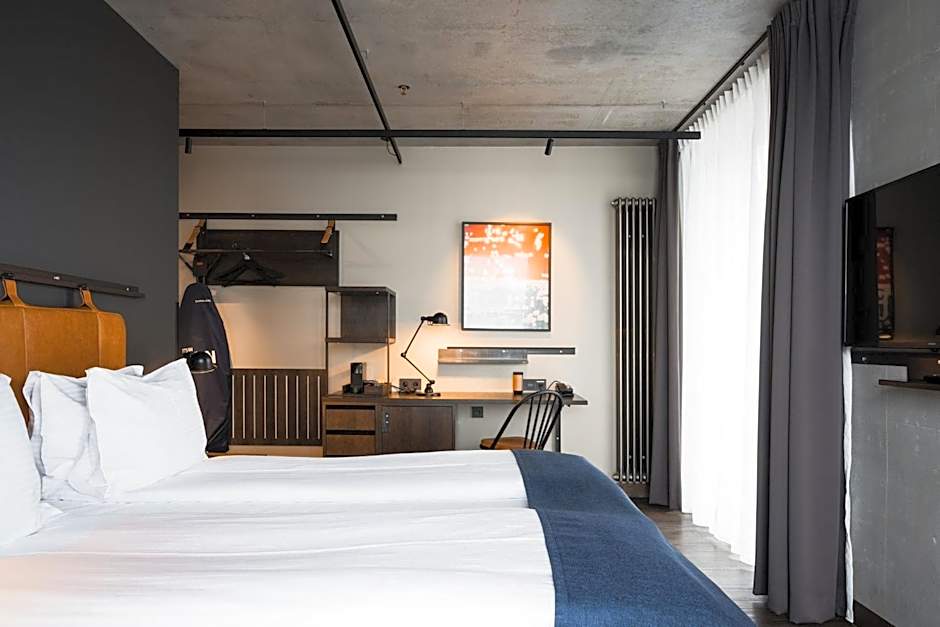 Exeter Hotel