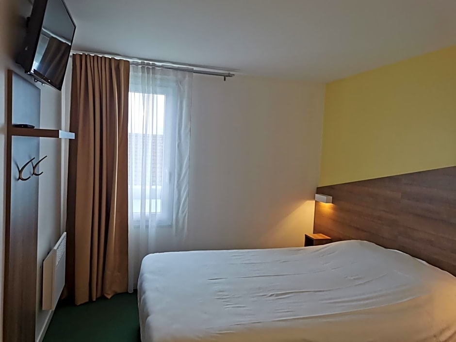 FASTHOTEL PARIS OUEST BOUAFLE