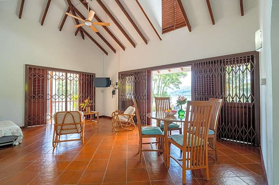 La Residence Villas & Studios