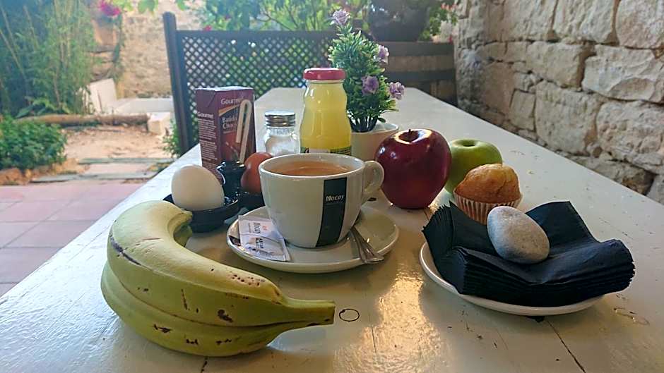 Albergue Sansol - El oasis del camino francés - Exclusivo para peregrinos