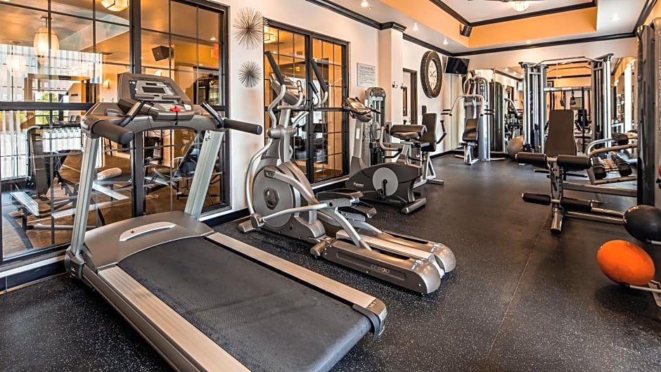Best Western Plus Emerald Inn & Suites