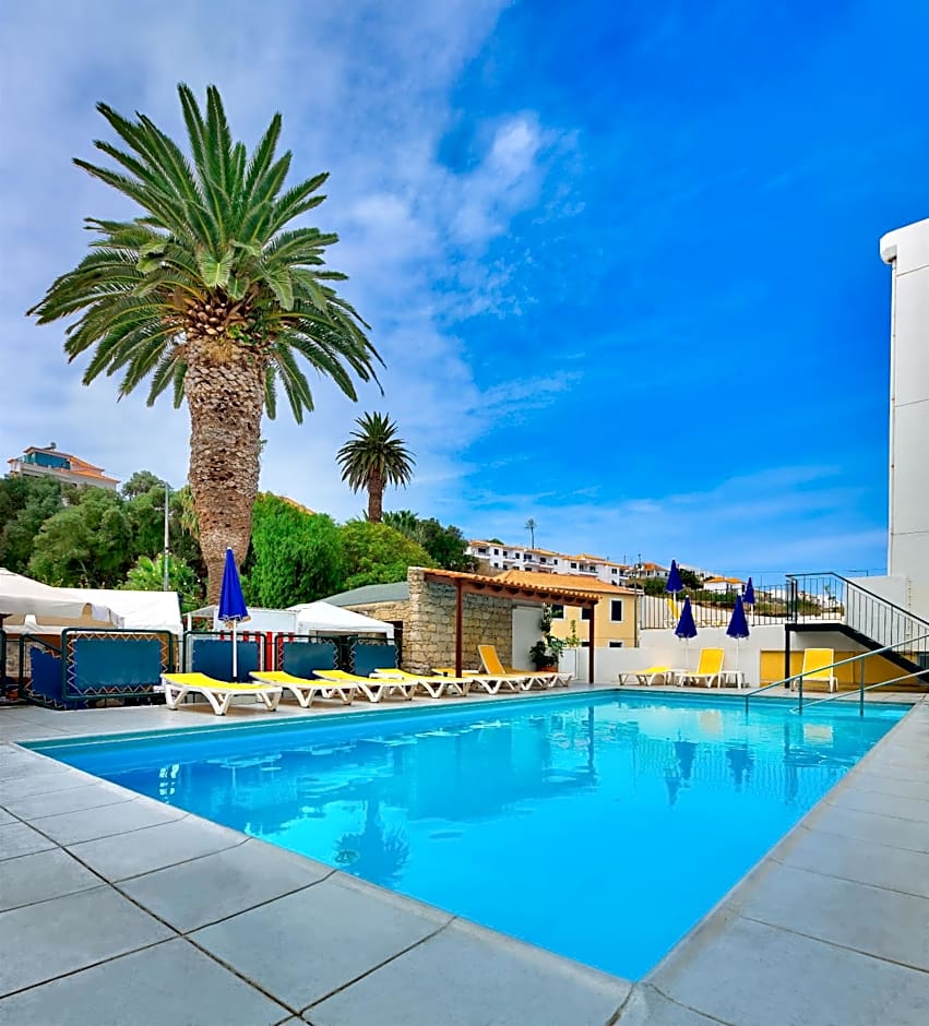 Photo 1 of 23 of Hotel Praia Dourada