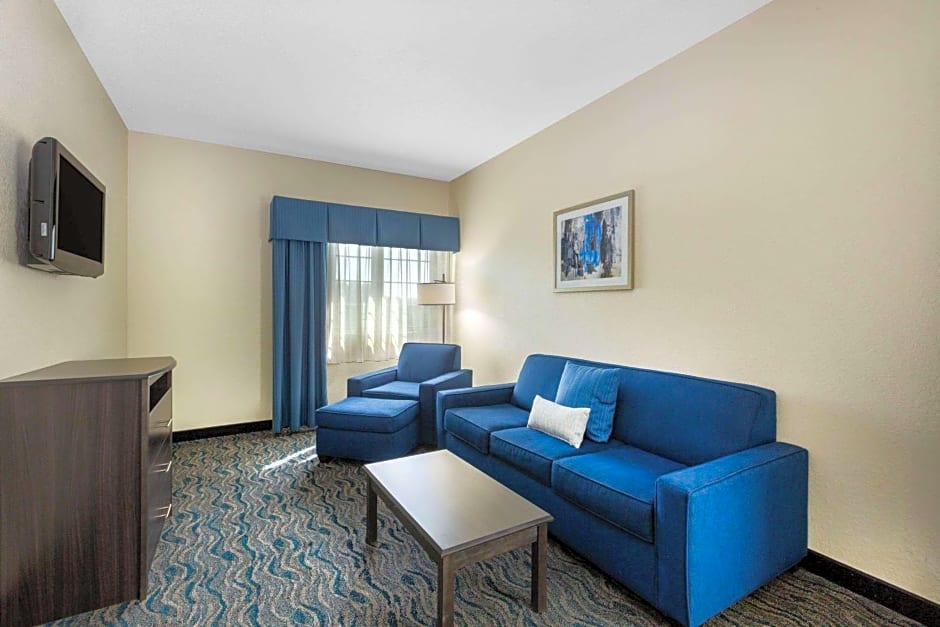 Baymont by Wyndham Des Moines Airport