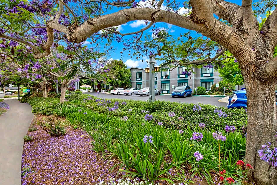Holiday Inn Express & Suites Carpinteria By IHG