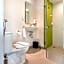 Whiz Prime Hotel Hasanuddin Makassar