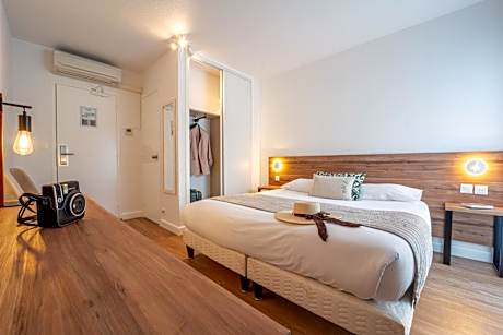 Comfort Double or Twin Room with Garden or Street View