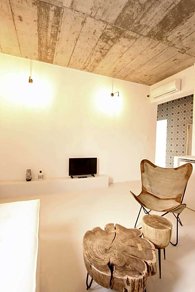 Mesanto Luxury Suites