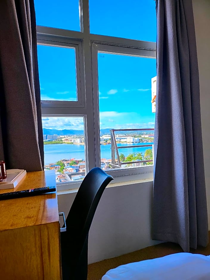 Sempre Premier Inn Mactan Airport Hotel