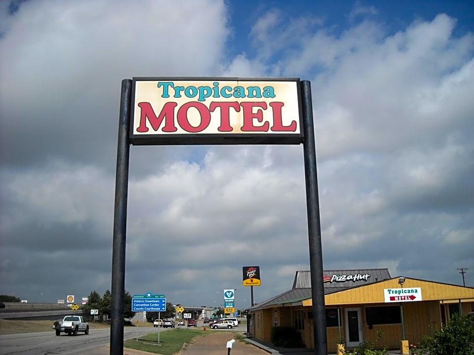 Tropicana Motel Bastrop