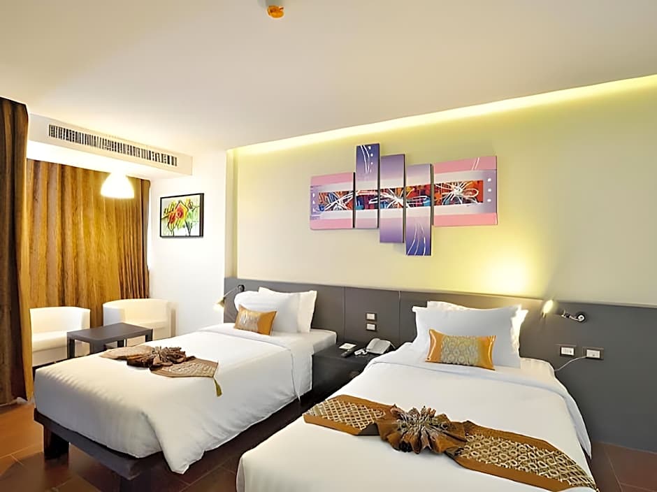 Arthitaya Green Nature Hotel & Lakkhana Poolside Resort