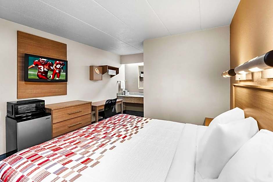 Red Roof Inn Indianapolis North - College Park