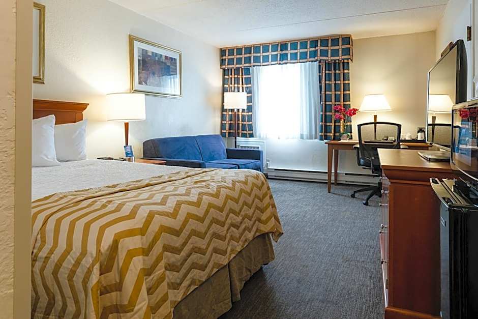 Travelodge by Wyndham Ottawa East