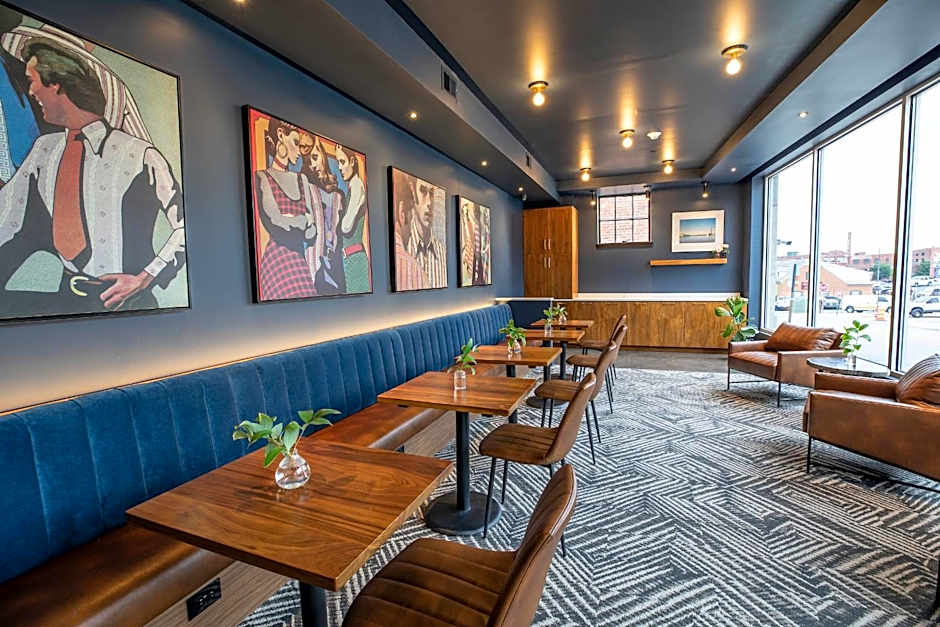 The Bee Hotel, Danville