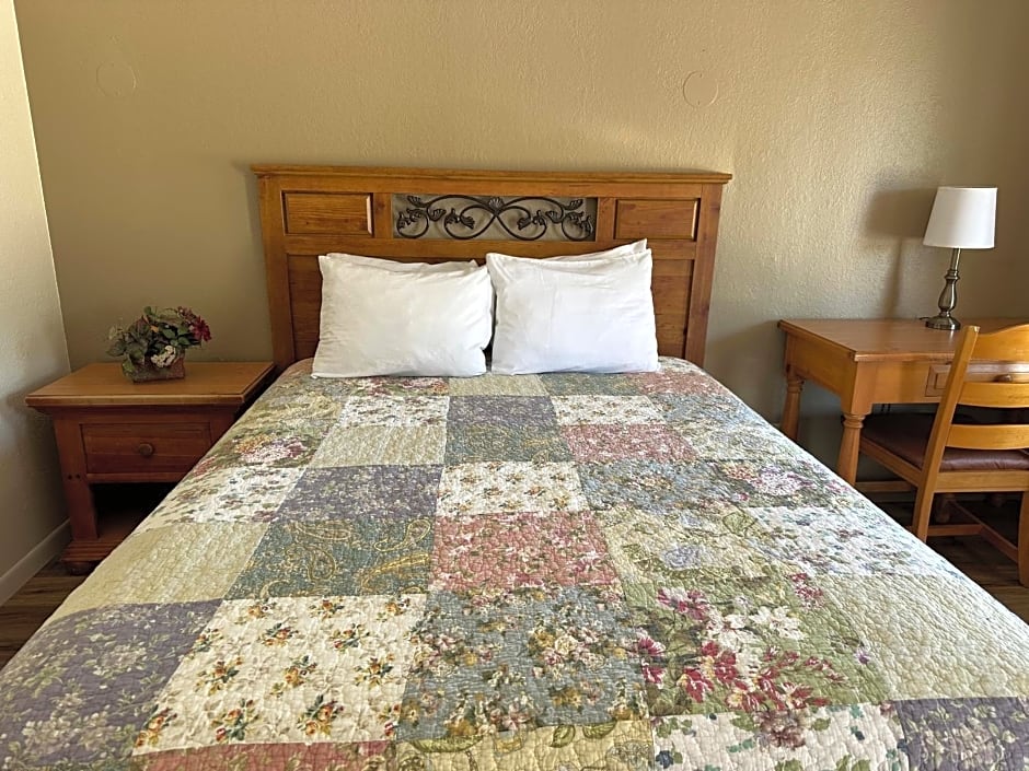 Sunset Inn and Suites