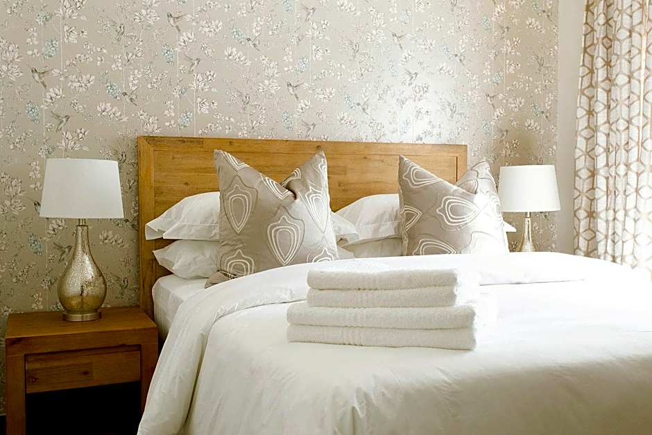 3 Lux Suites