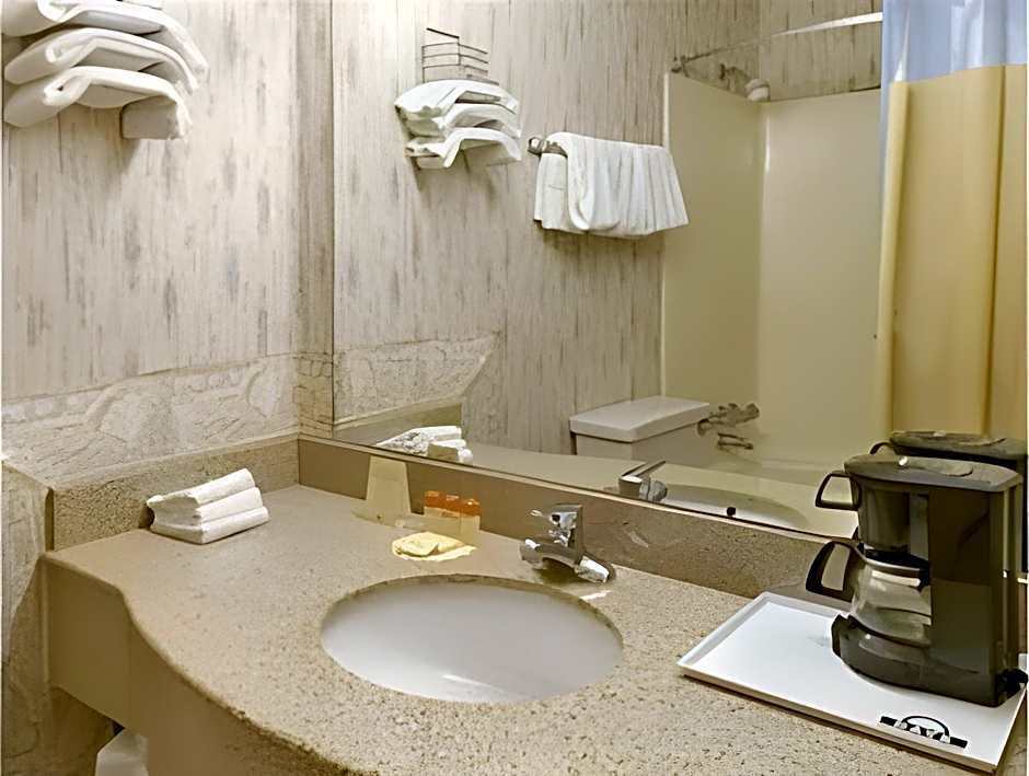 Americas Best Value Inn Tulsa at I-44