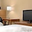 Dubuque Inn & Suites