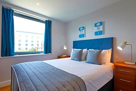 One Bedroom Apartment Twin