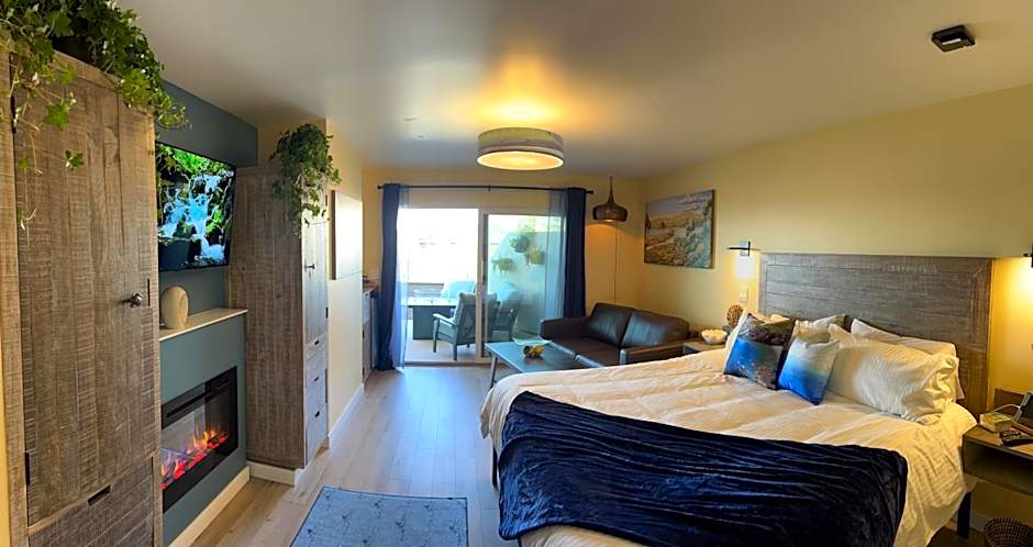 Photo 1 of 11 of Superior Suite