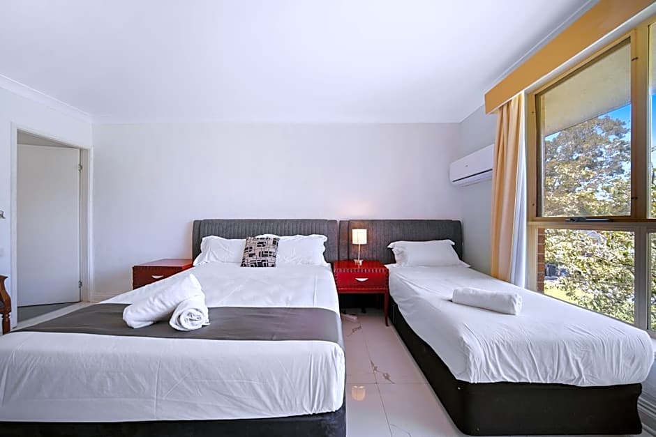 Golf Place Inn Wollongong