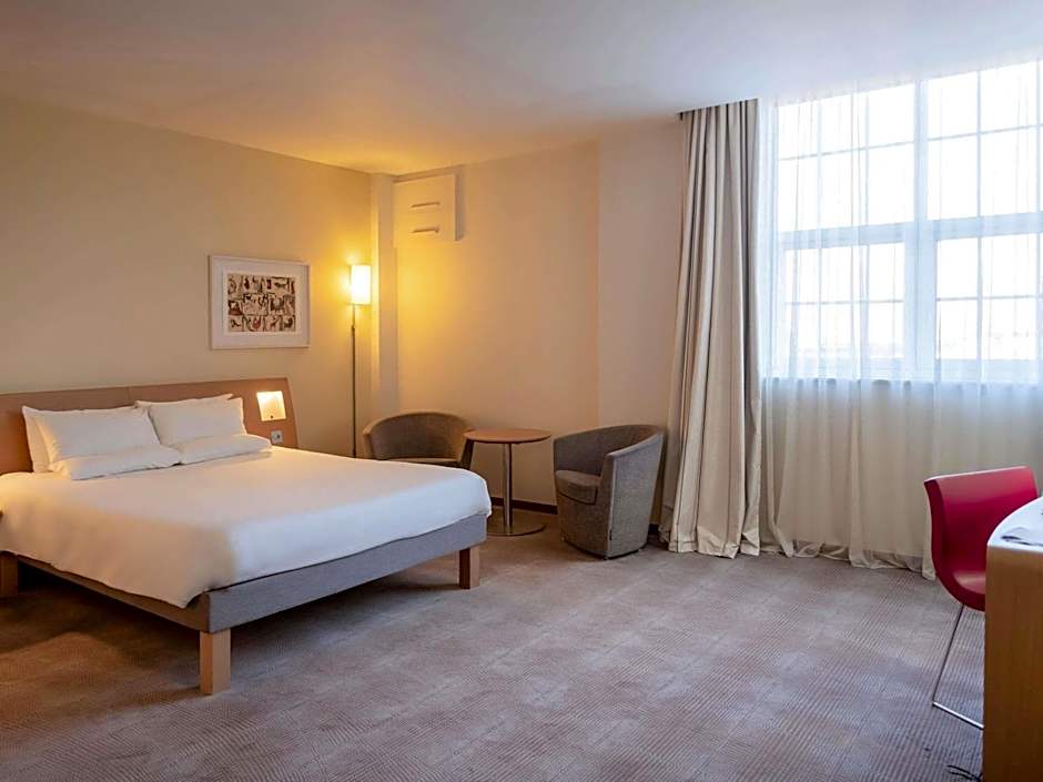 Novotel Cardiff Centre