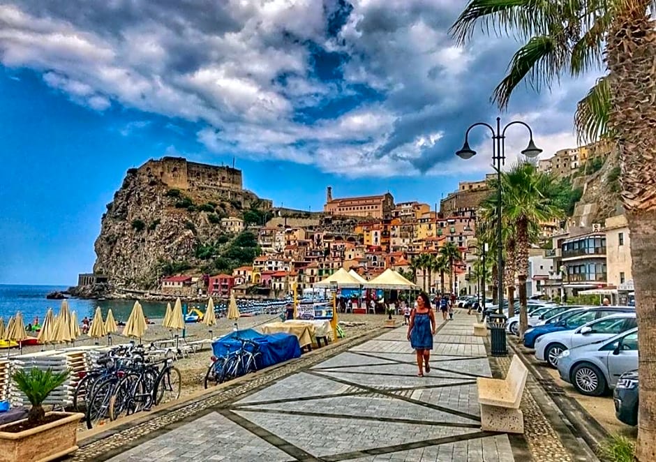 Romeo e Giulietta Scilla