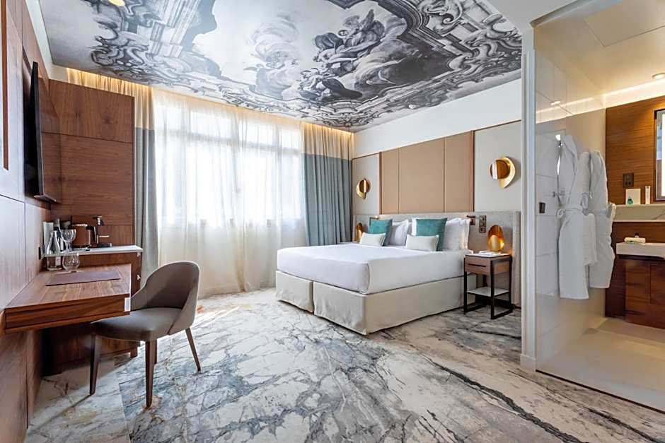 InterContinental Paris Champs Elysees EtoileBy IHG