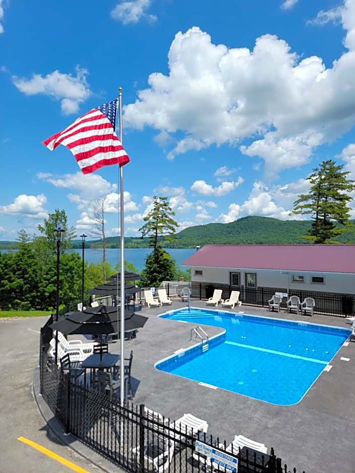 Lake 'N Pines Motel