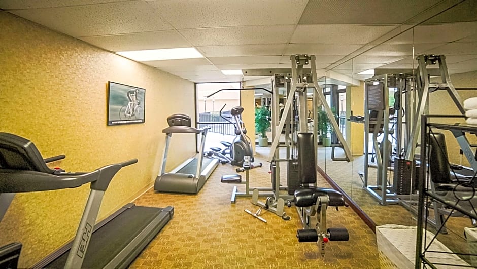 Magnuson Grand & Conference Center Somerset-Bridgewater
