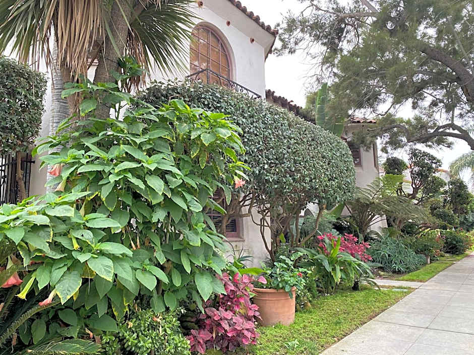 Villa Rosa Inn