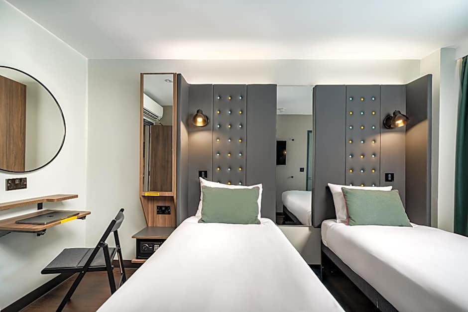 Point A Hotel London Canary Wharf
