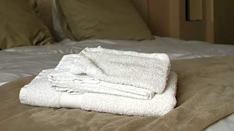 Standard Twin Room with Shared Bathroom