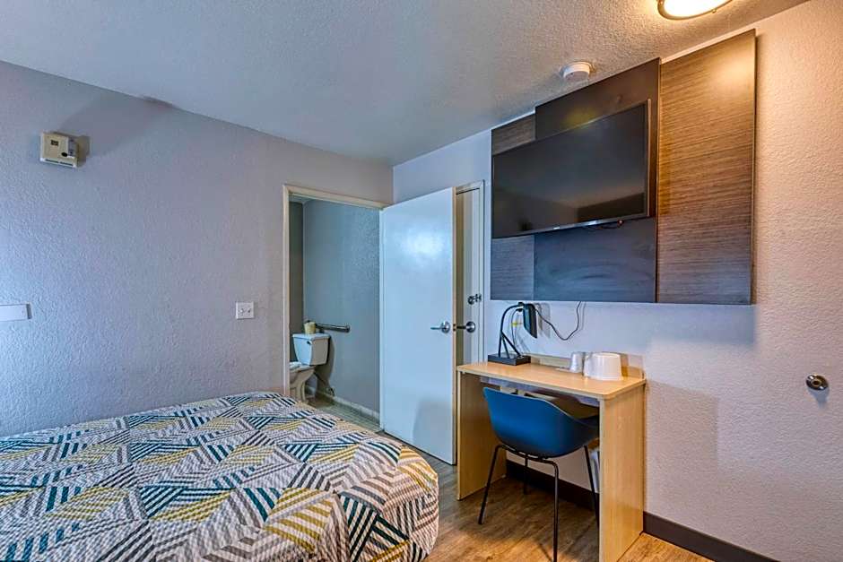 Motel 6-Nogales, AZ - Mariposa Road